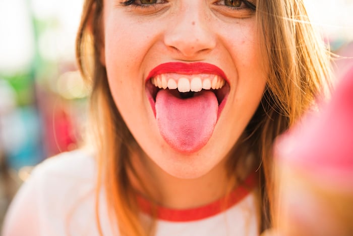 Higiene Oral: Cómo Cuidar tu Lengua y Prevenir la Glositis