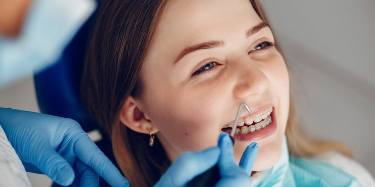 Odontología brackets: Edad recomendada para usarlos